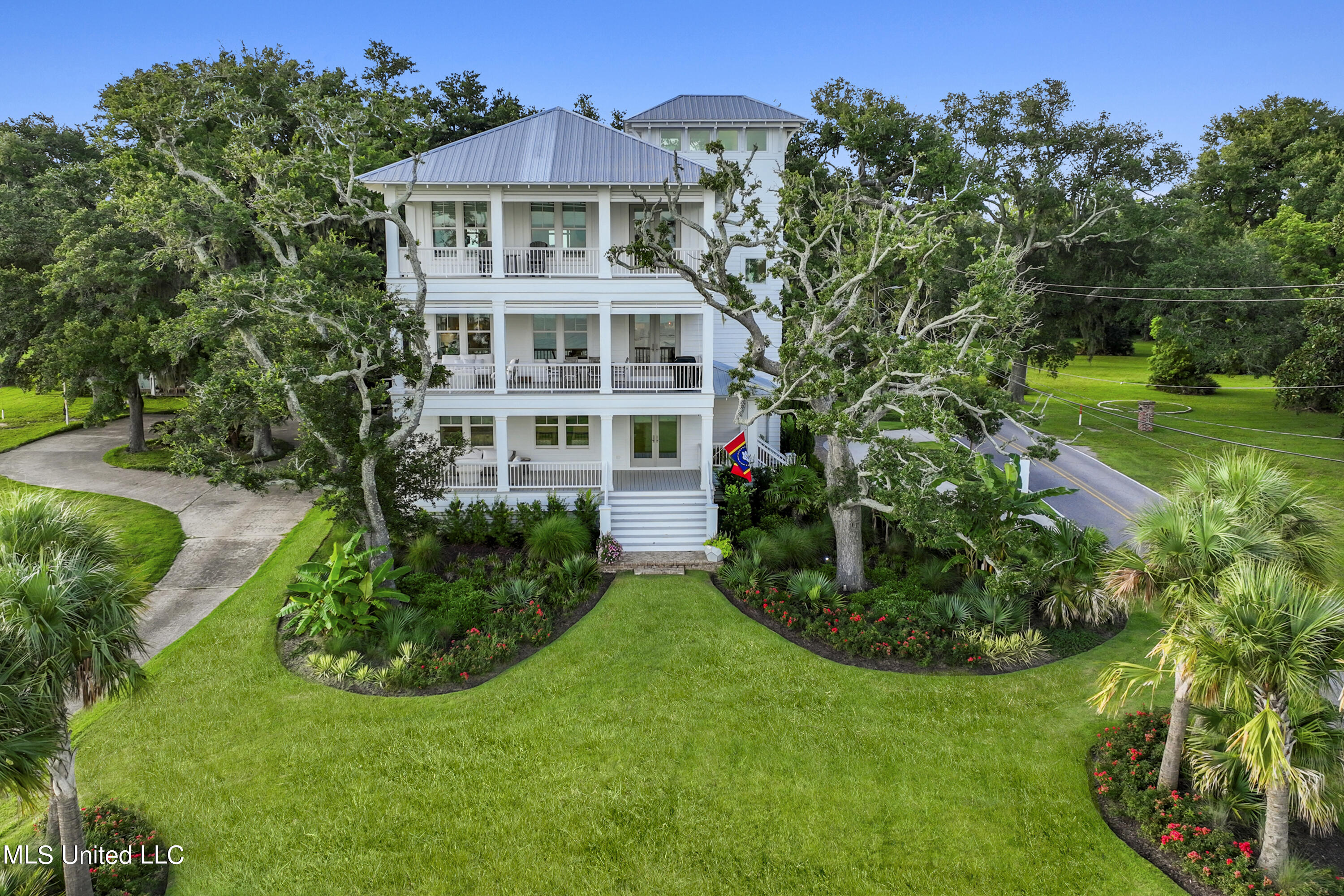 441 E Beach Drive, Ocean Springs, Mississippi image 8