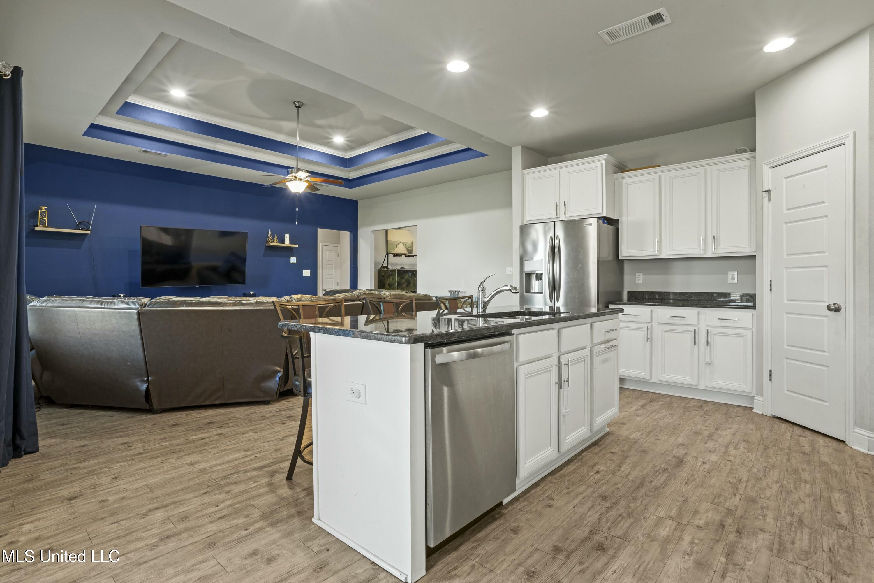 6585 Sugarcane Circle, Ocean Springs, Mississippi image 9