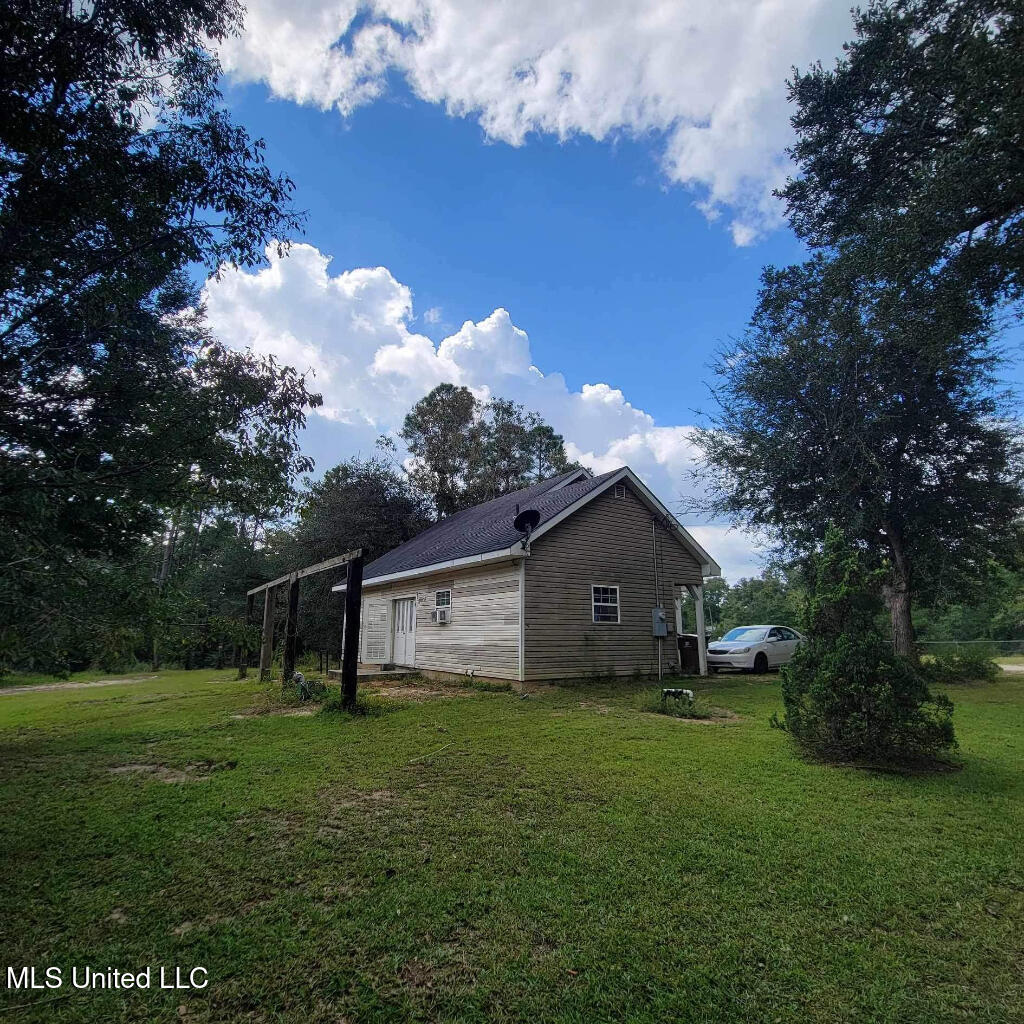 8228 Henley Road, Pass Christian, Mississippi image 4