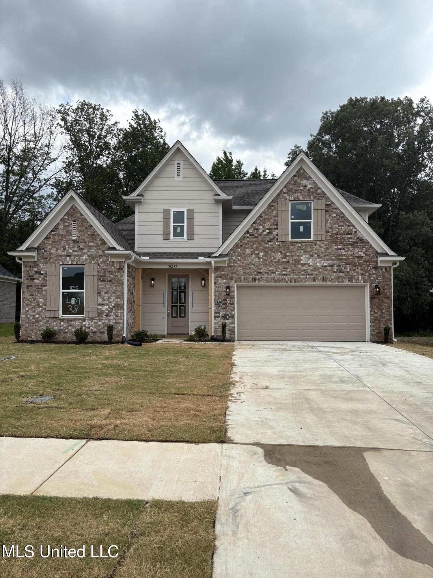 10243 March Meadows Way Way, Olive Branch, Mississippi image 1