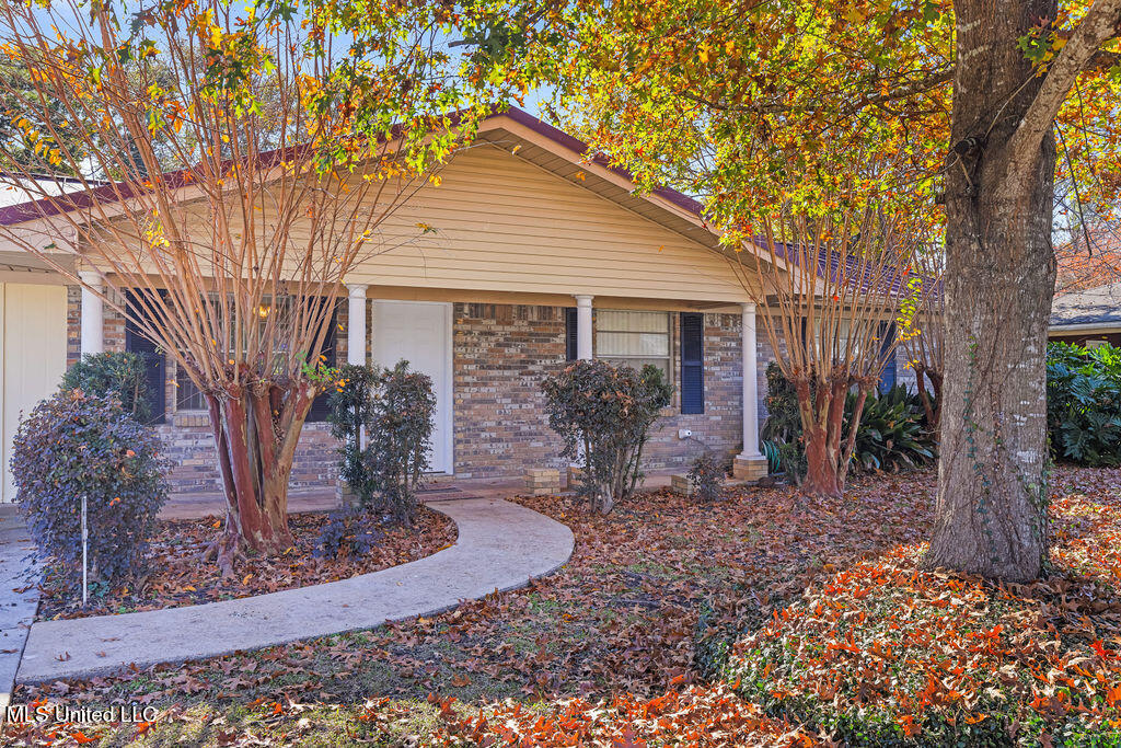 2147 Floyd Drive, Biloxi, Mississippi image 2