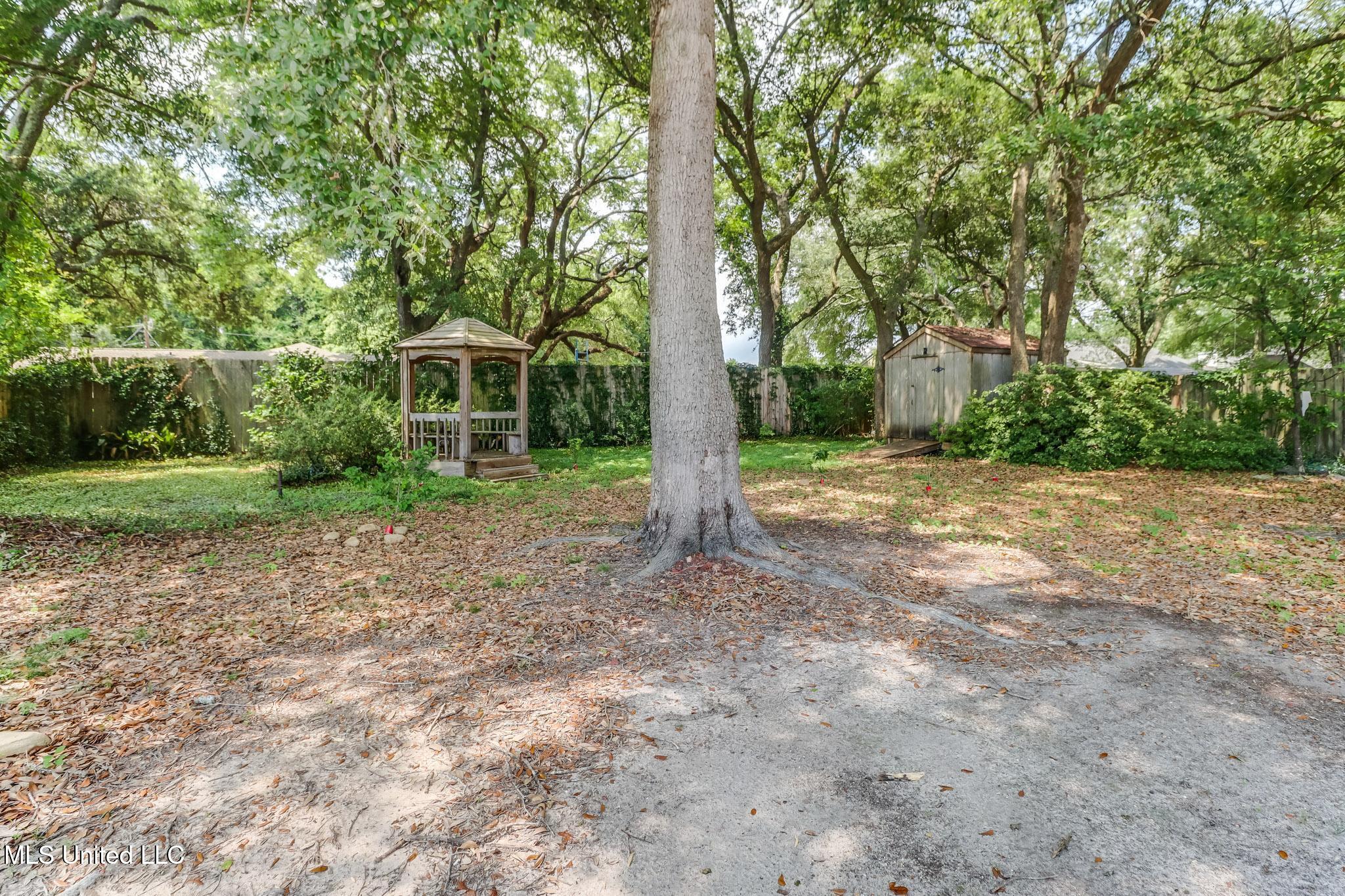 2421 Demaret Drive, Gulfport, Mississippi image 25