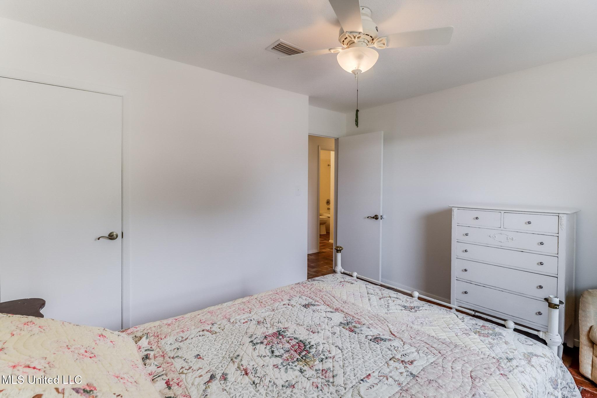 2421 Demaret Drive, Gulfport, Mississippi image 22