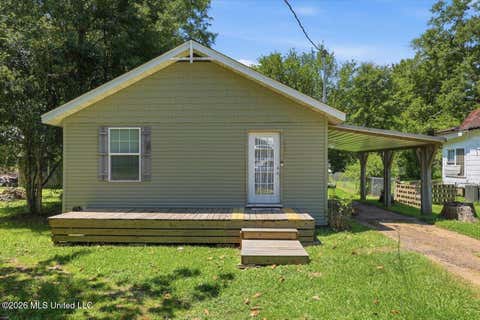 Homes For Sale - 205 3rd Street<br/> Mendenhall, MS 39114