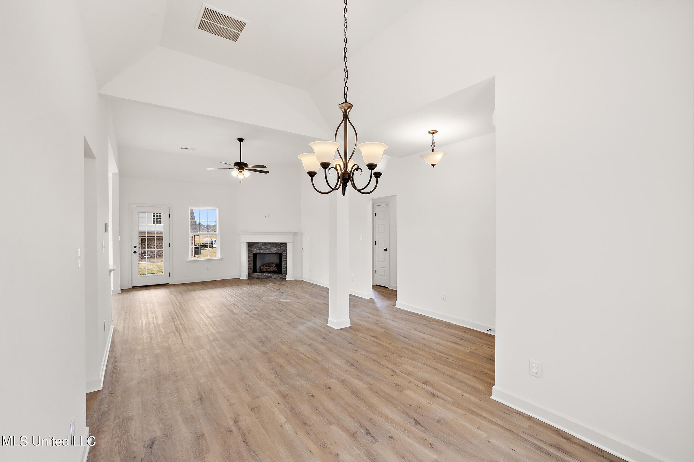 8948 Bunch Cove, Southaven, Mississippi image 7