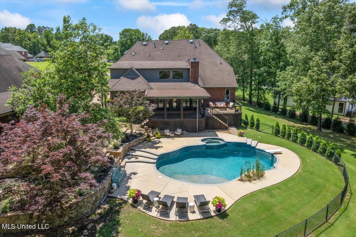 4330 Trumpington Cove, Southaven, Mississippi image 2