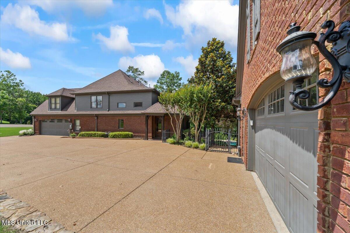 4330 Trumpington Cove, Southaven, Mississippi image 48