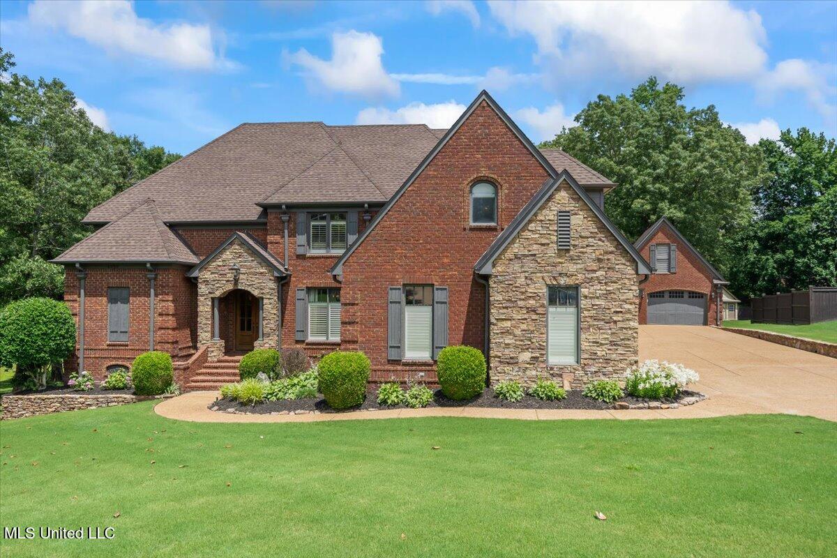 4330 Trumpington Cove, Southaven, Mississippi image 1