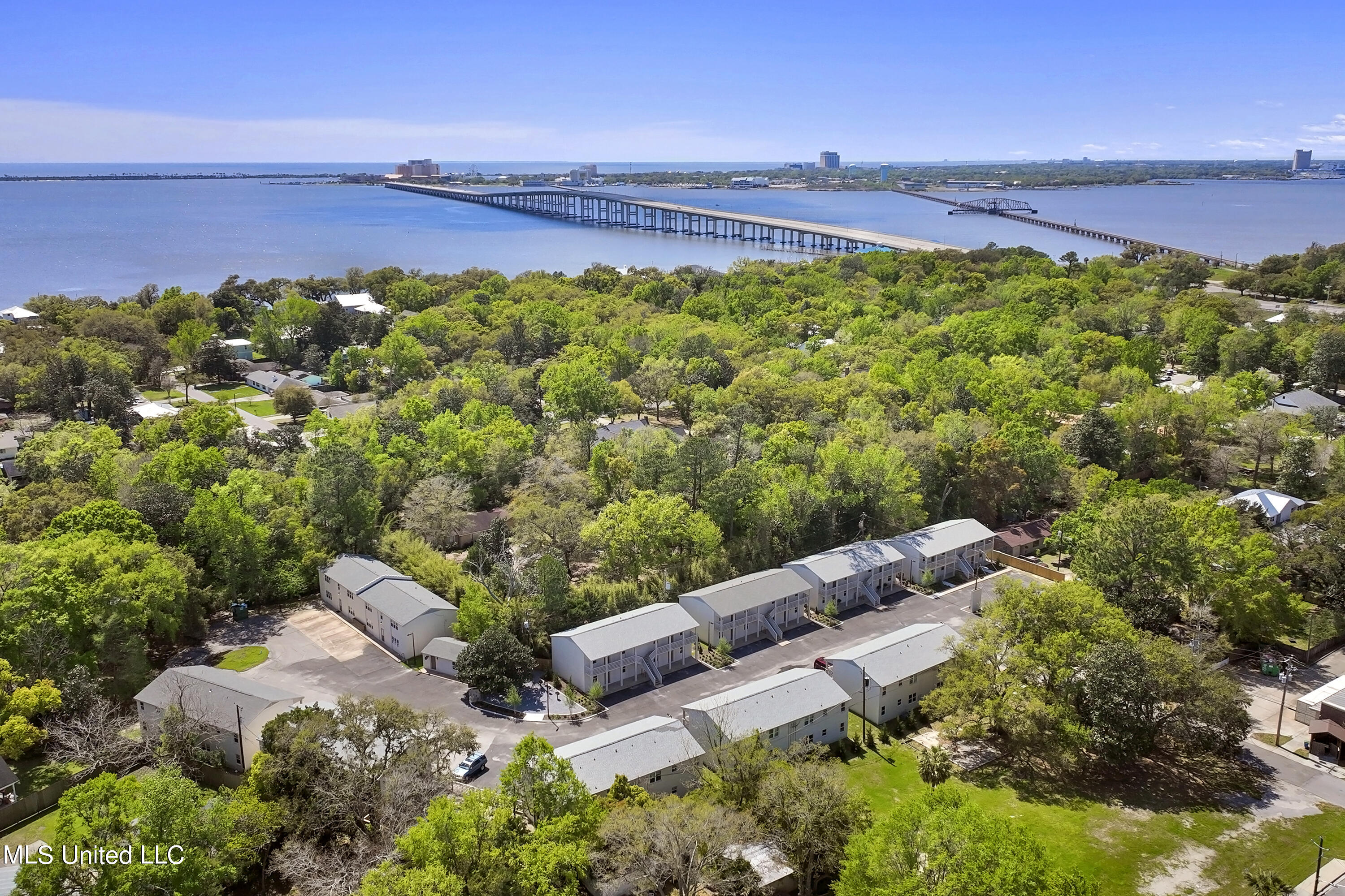 114 Ethel Circle #31, Ocean Springs, Mississippi image 3