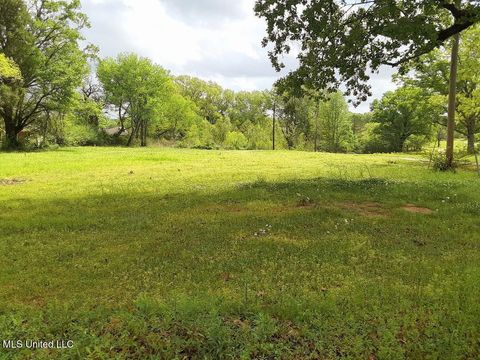 Vacant Land For Sale - 804 N Flag Chapel Road<br/> Hinds County, Jackson, MS 39209