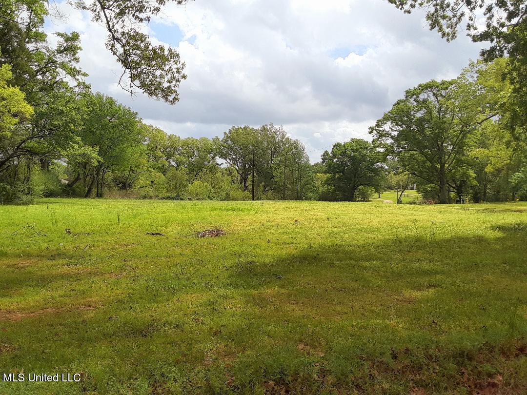 804 N Flag Chapel Road, Jackson, Mississippi image 2