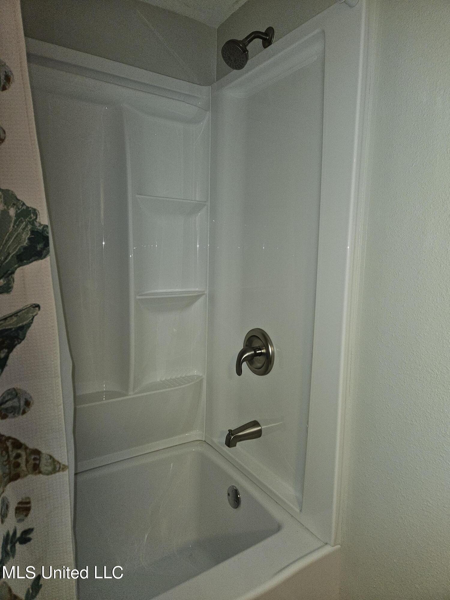 2548 Bryn Mawr Avenue, Biloxi, Mississippi image 10