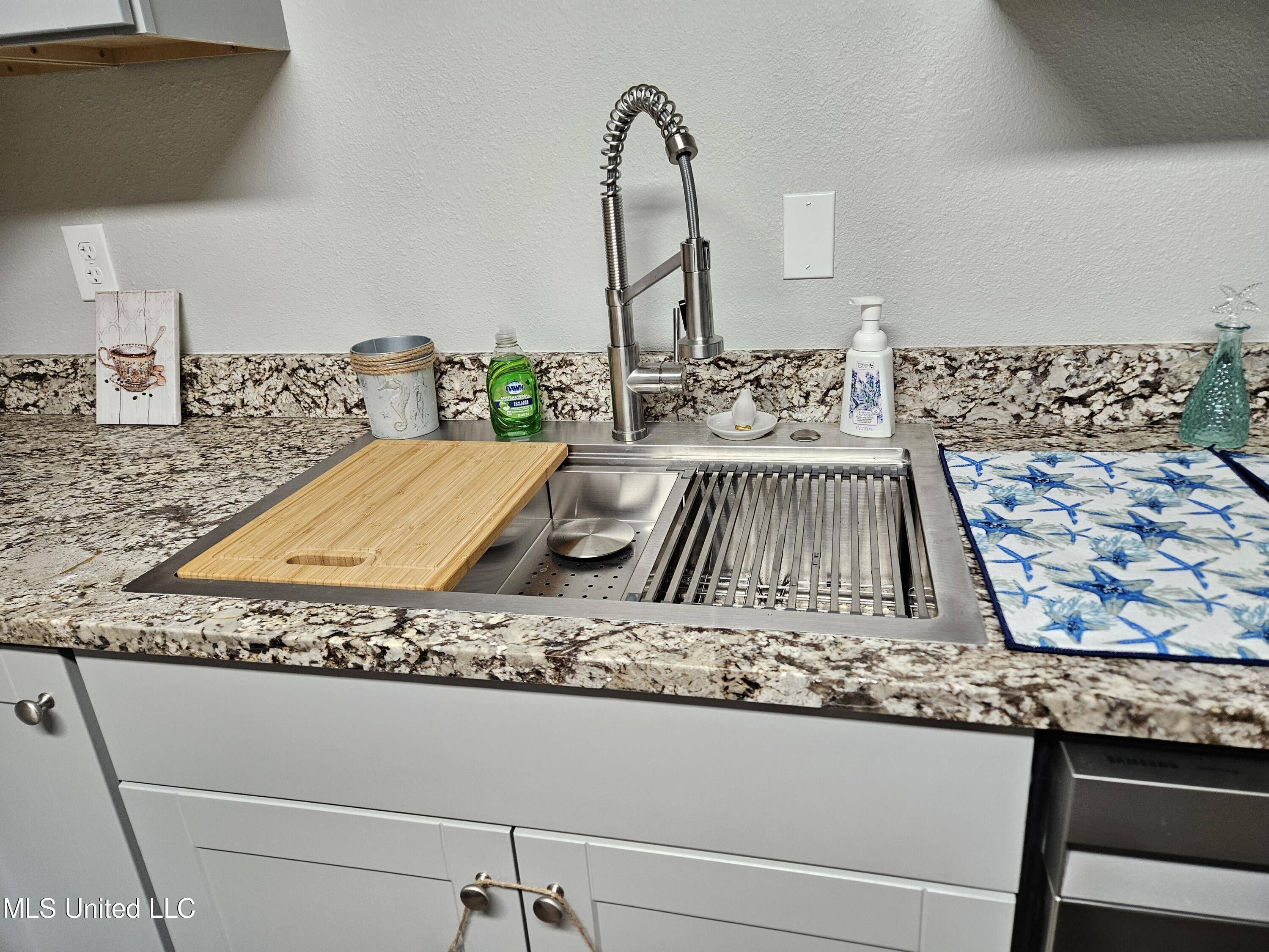 2548 Bryn Mawr Avenue, Biloxi, Mississippi image 7