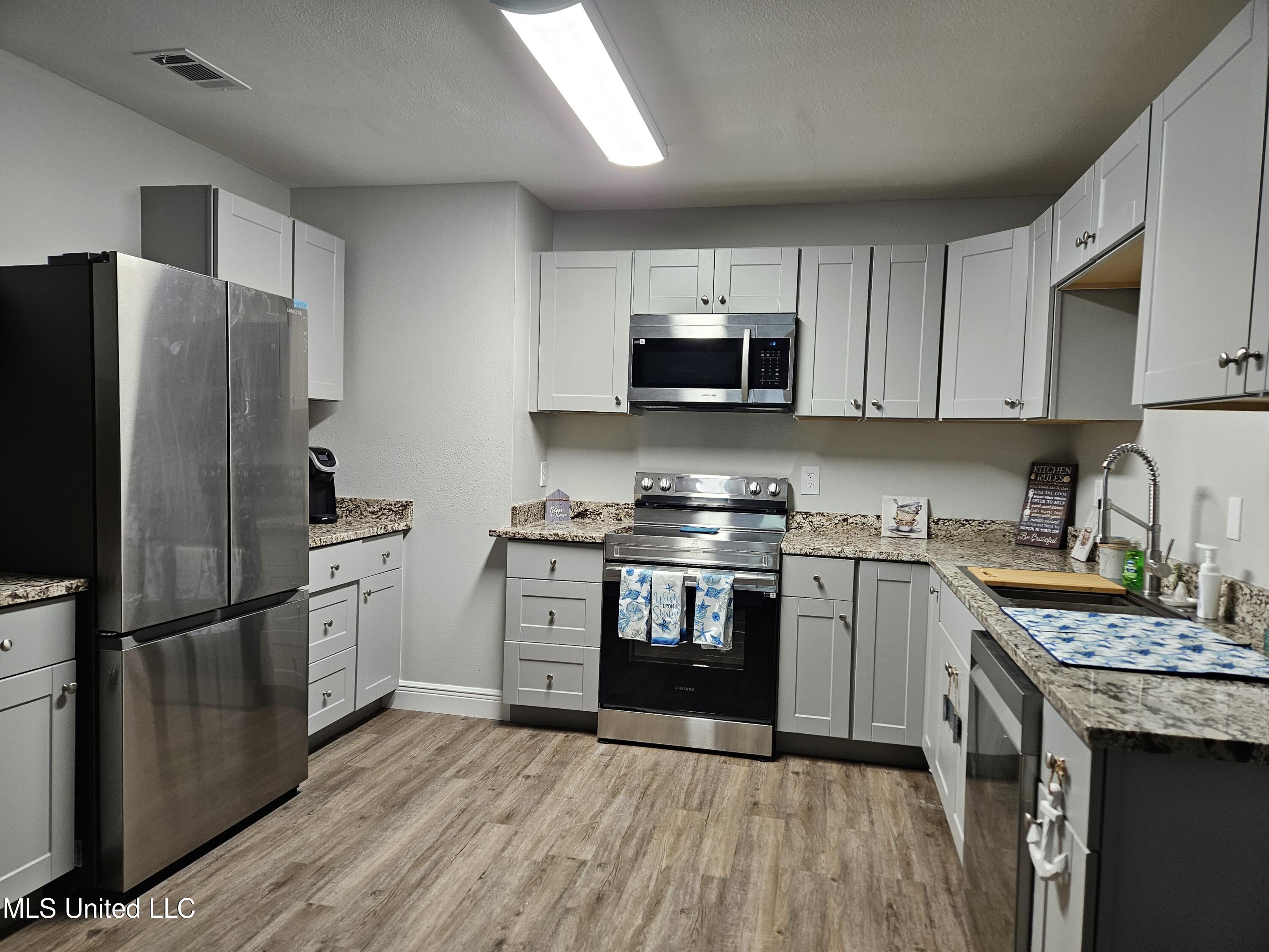 2548 Bryn Mawr Avenue, Biloxi, Mississippi image 4