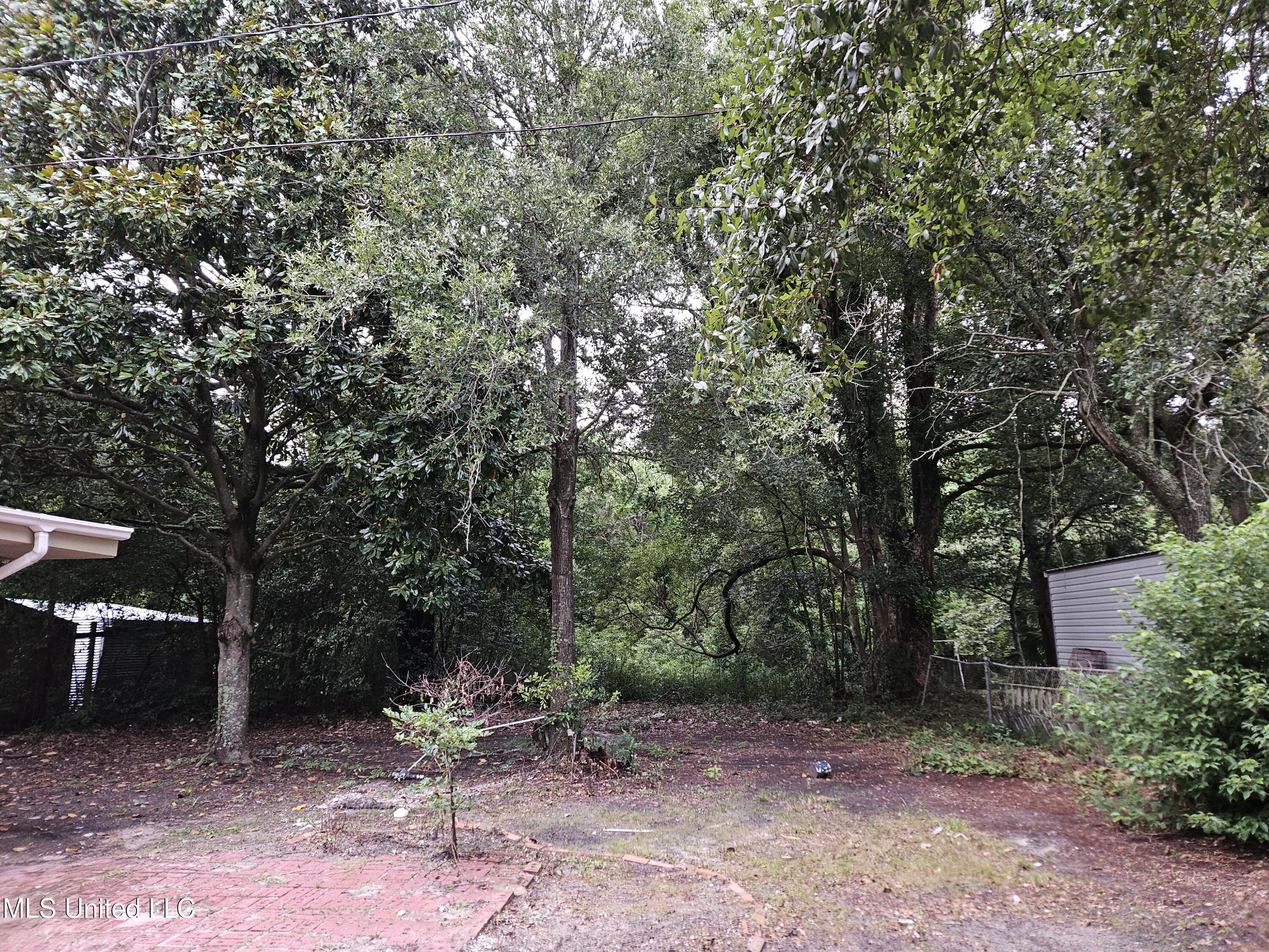 2548 Bryn Mawr Avenue, Biloxi, Mississippi image 49