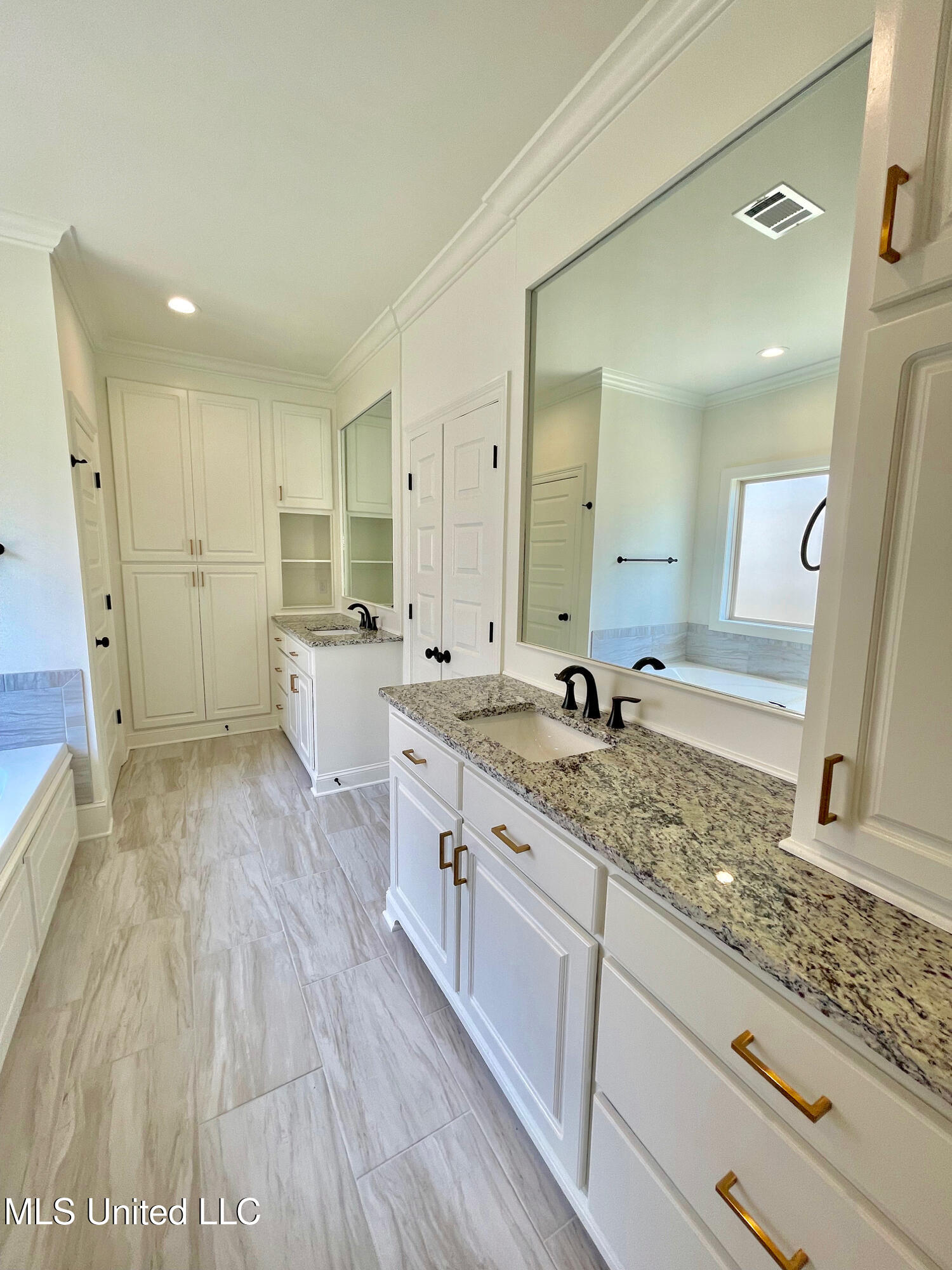 452 Aurora Circle, Canton, Mississippi image 15
