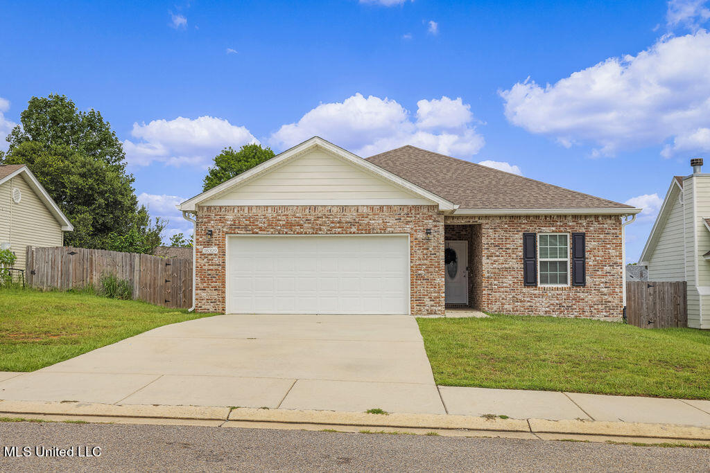 18329 Tiffany Renee Drive, Gulfport, Mississippi image 1