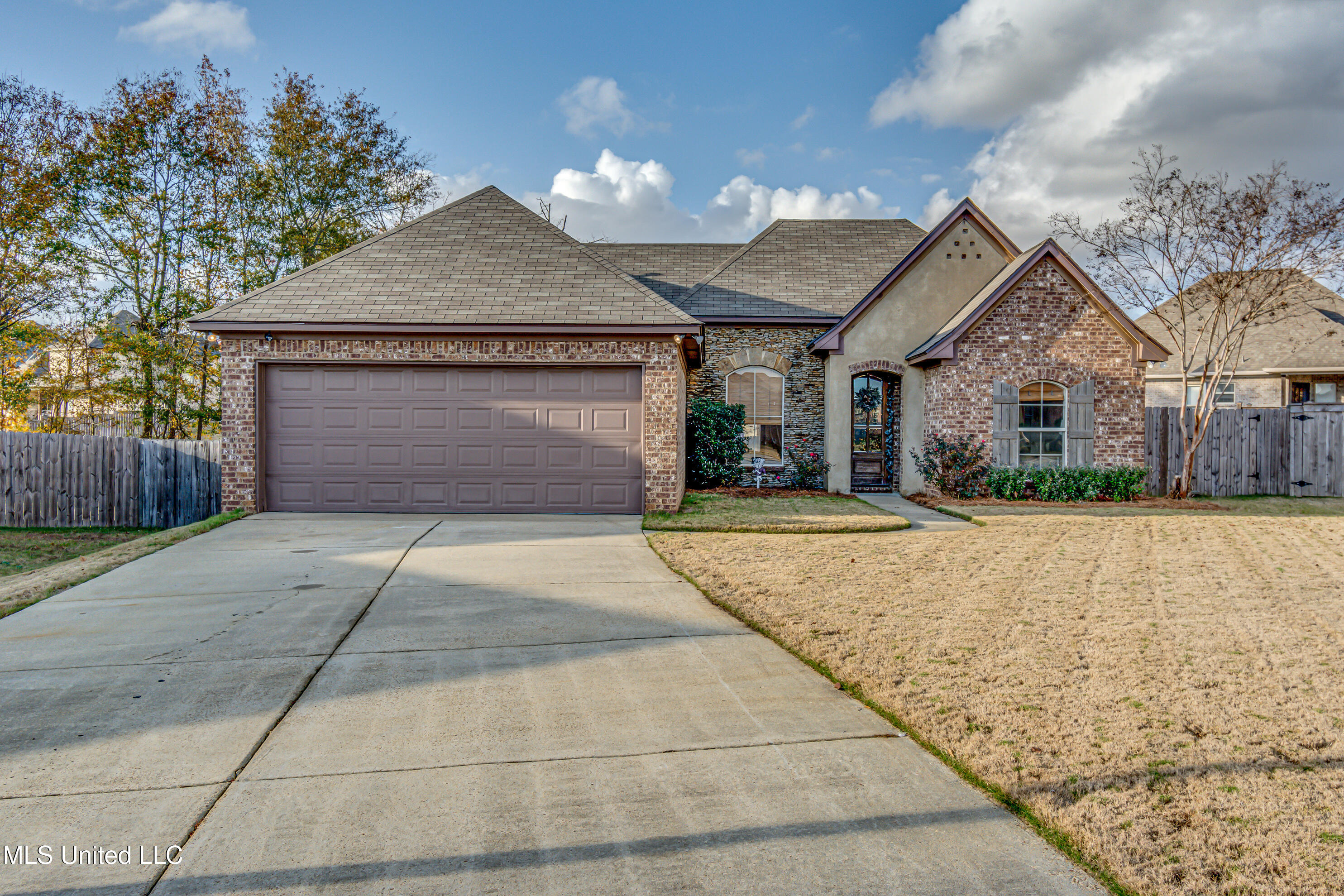 238 Greenfield Ridge Drive, Brandon, Mississippi image 2