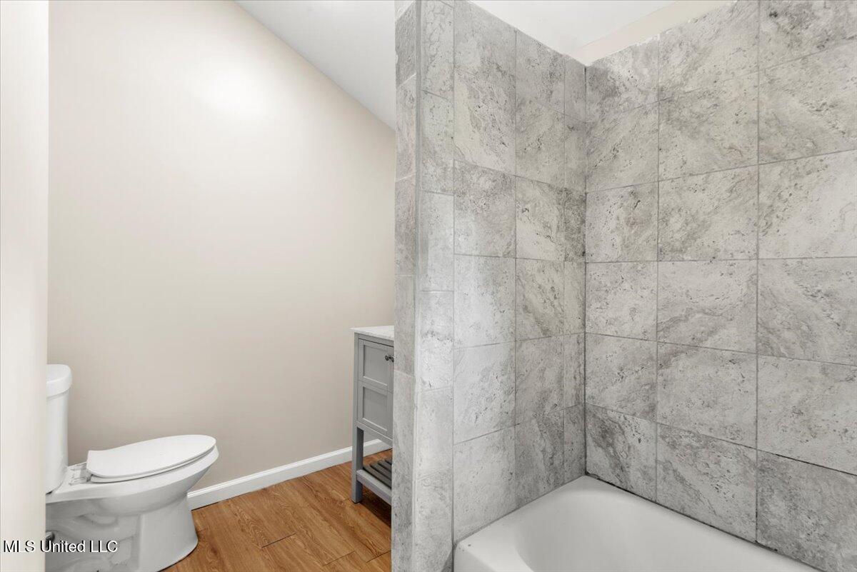 18295 Robin Oaks Drive, Gulfport, Mississippi image 18