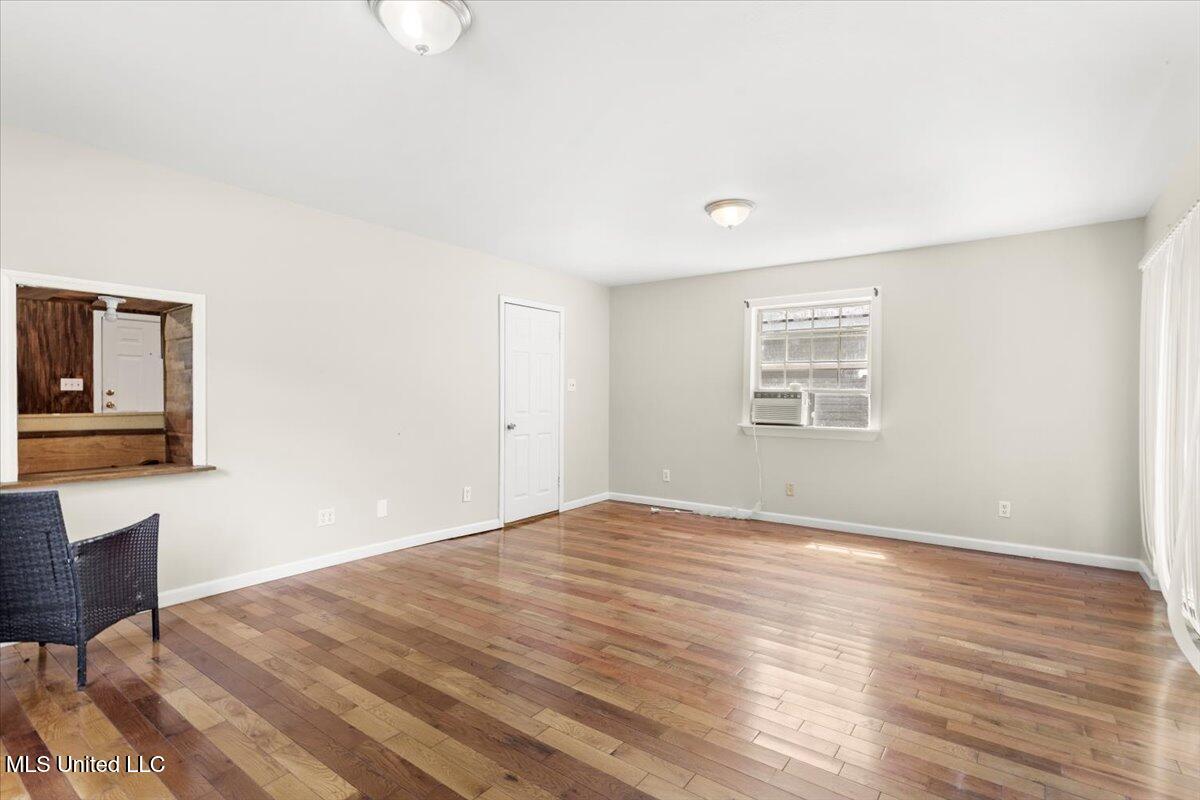 18295 Robin Oaks Drive, Gulfport, Mississippi image 14