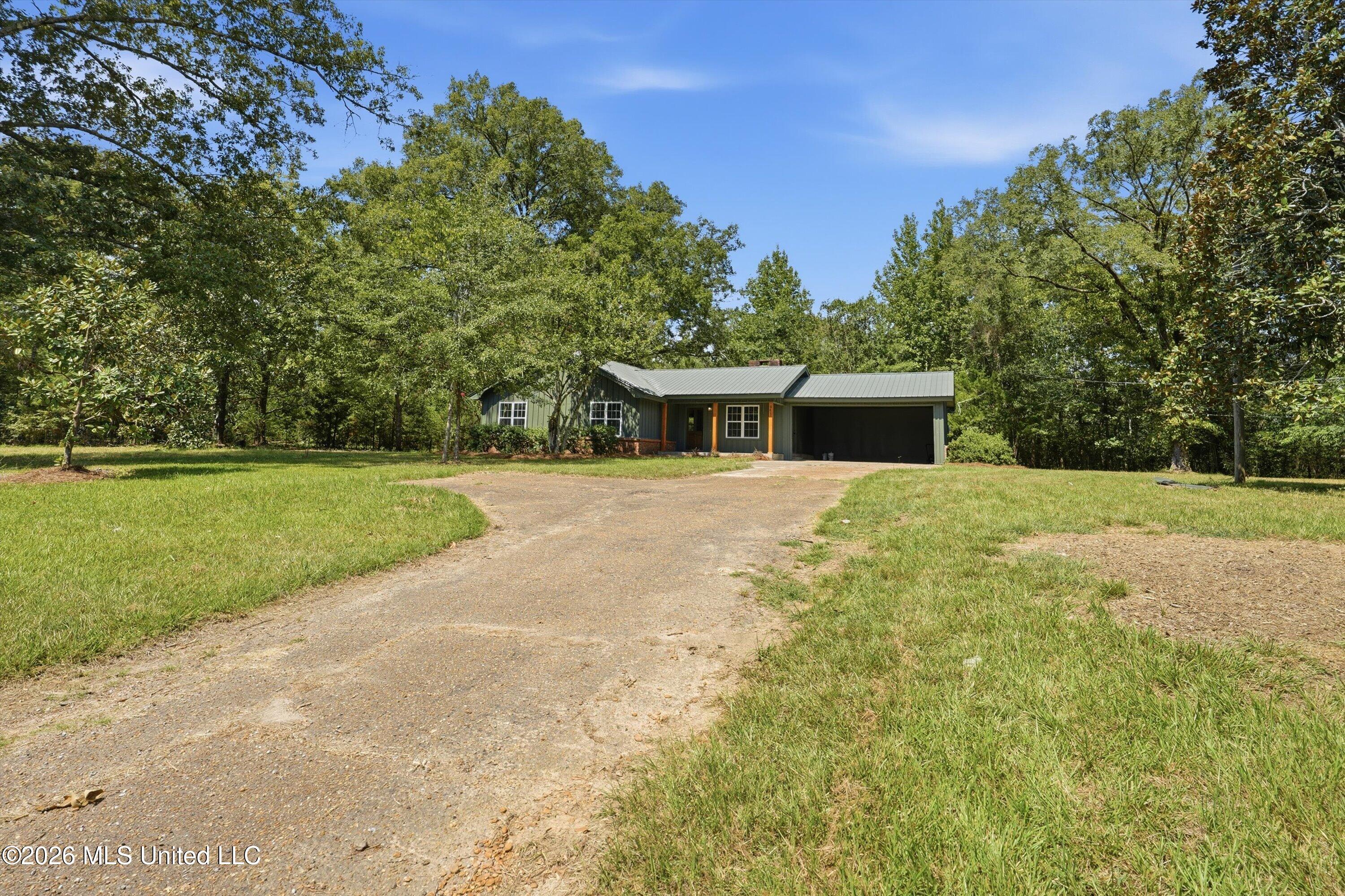 9411 Mississippi 43