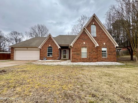 Homes For Sale - 5608 Marlin Place<br/> Olive Branch, MS 38654