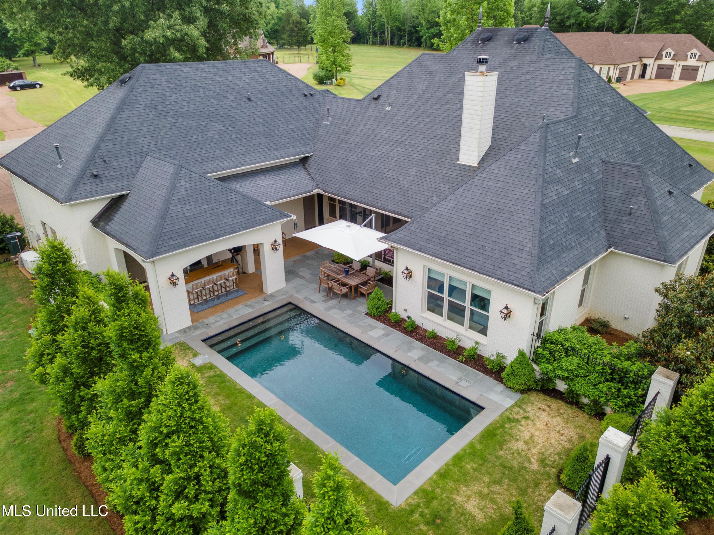 172 Surrey Loop, Byhalia, Mississippi image 4