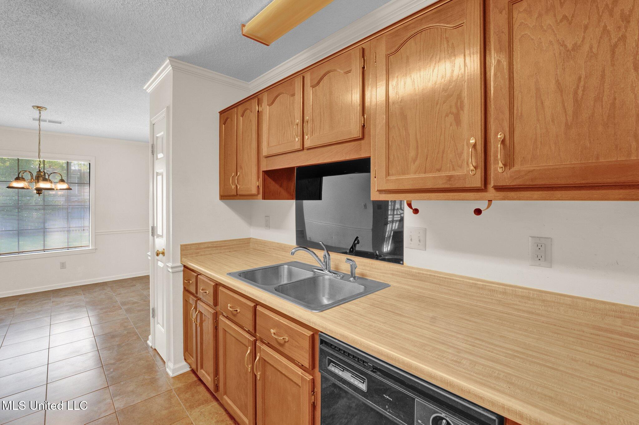 5935 Southbend Lane, Olive Branch, Mississippi image 8