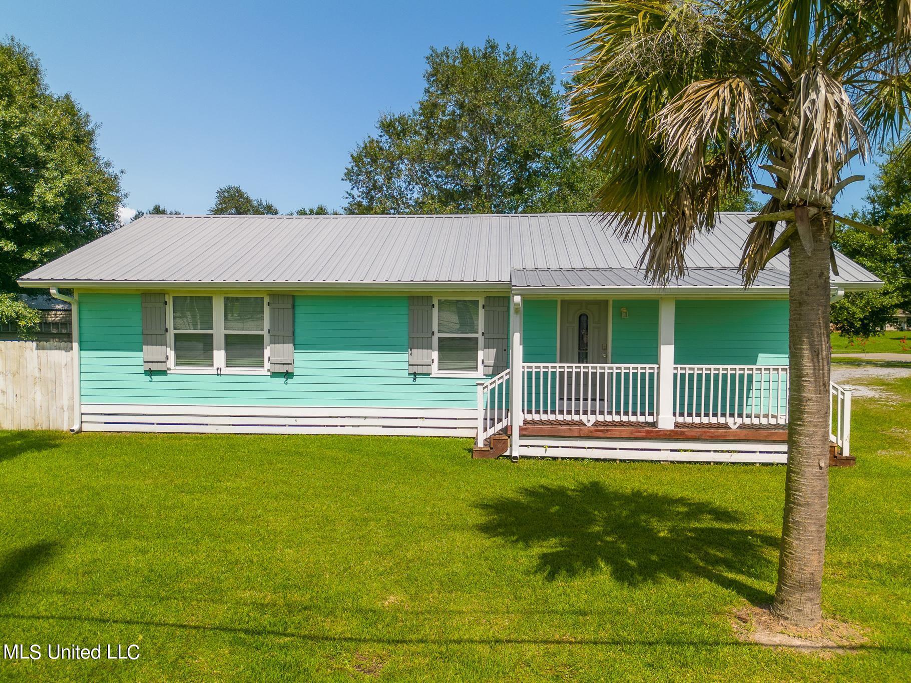 307 Turner Street, Bay Saint Louis, Mississippi image 1