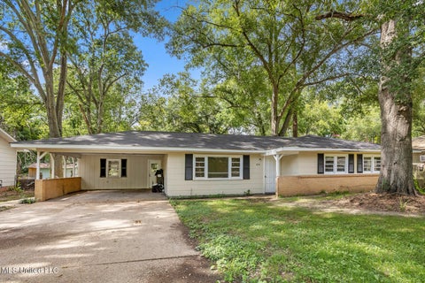 Homes For Sale - 1038 Brookley Street<br/> Jackson, MS 39212