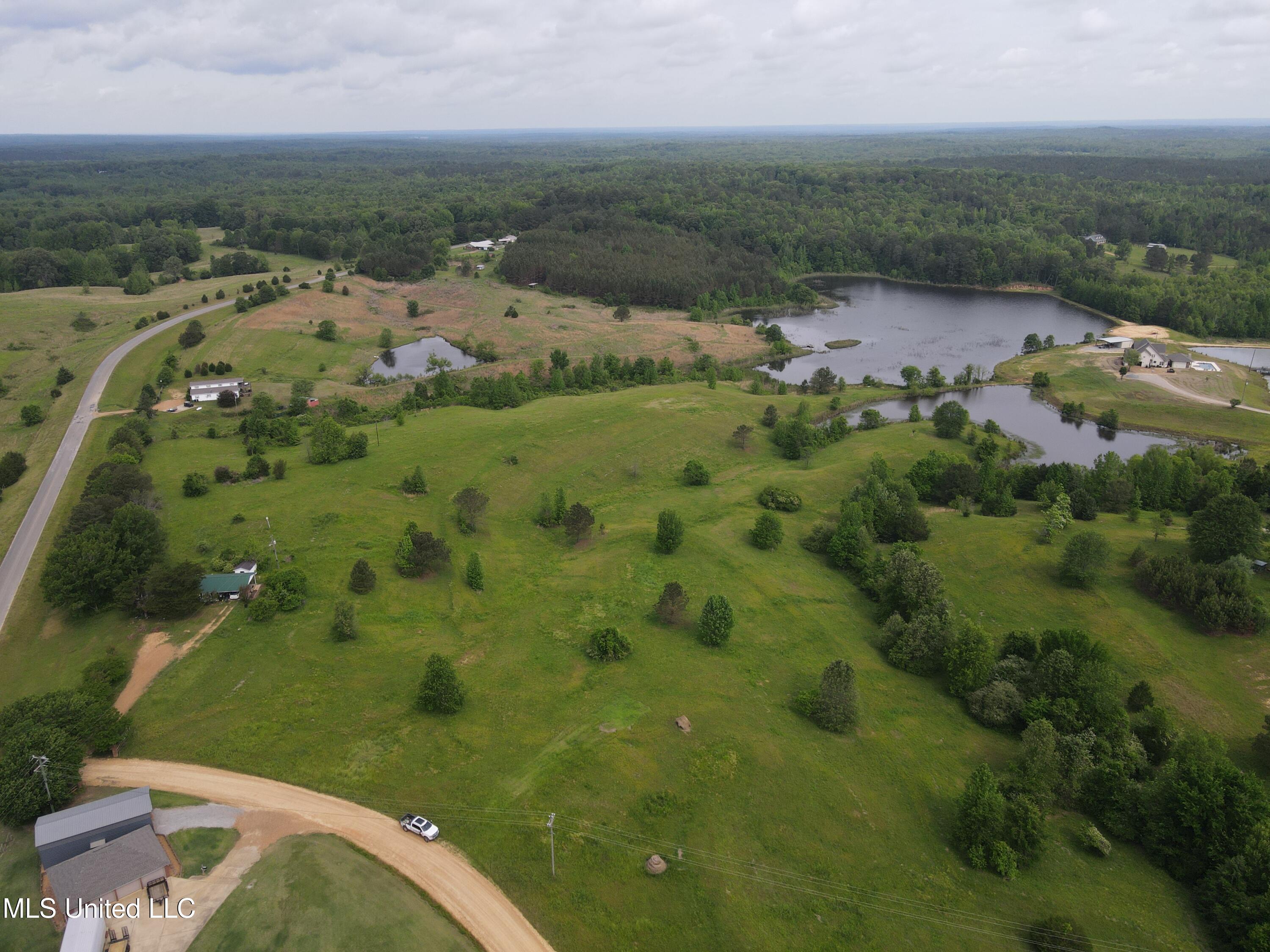 Neill Road, Grenada, Mississippi image 1