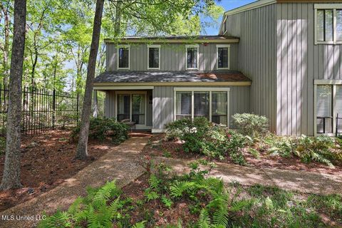 Condo For Sale - 1 Eastbrooke Street<br/> Jackson, MS 39216