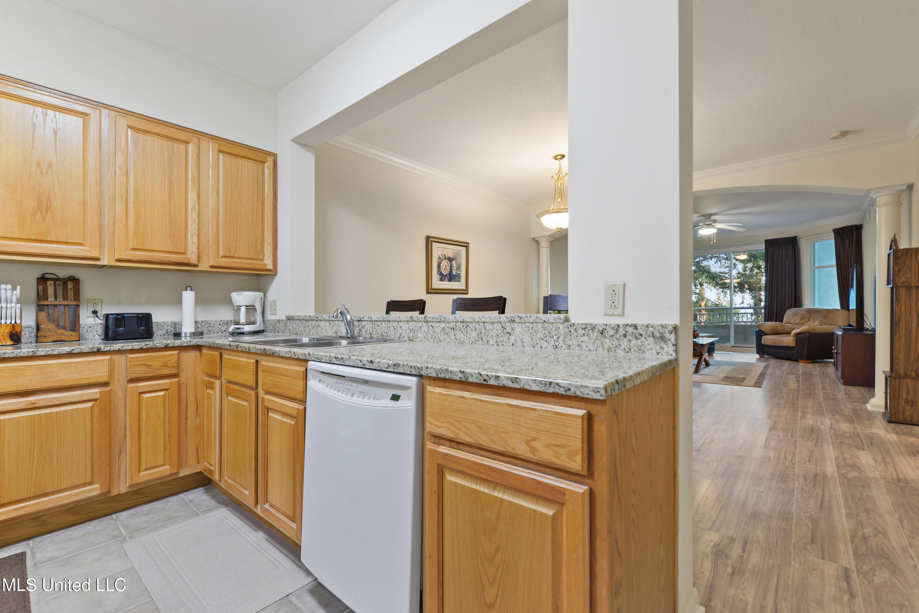 2230 Beach Drive #204, Gulfport, Mississippi image 17