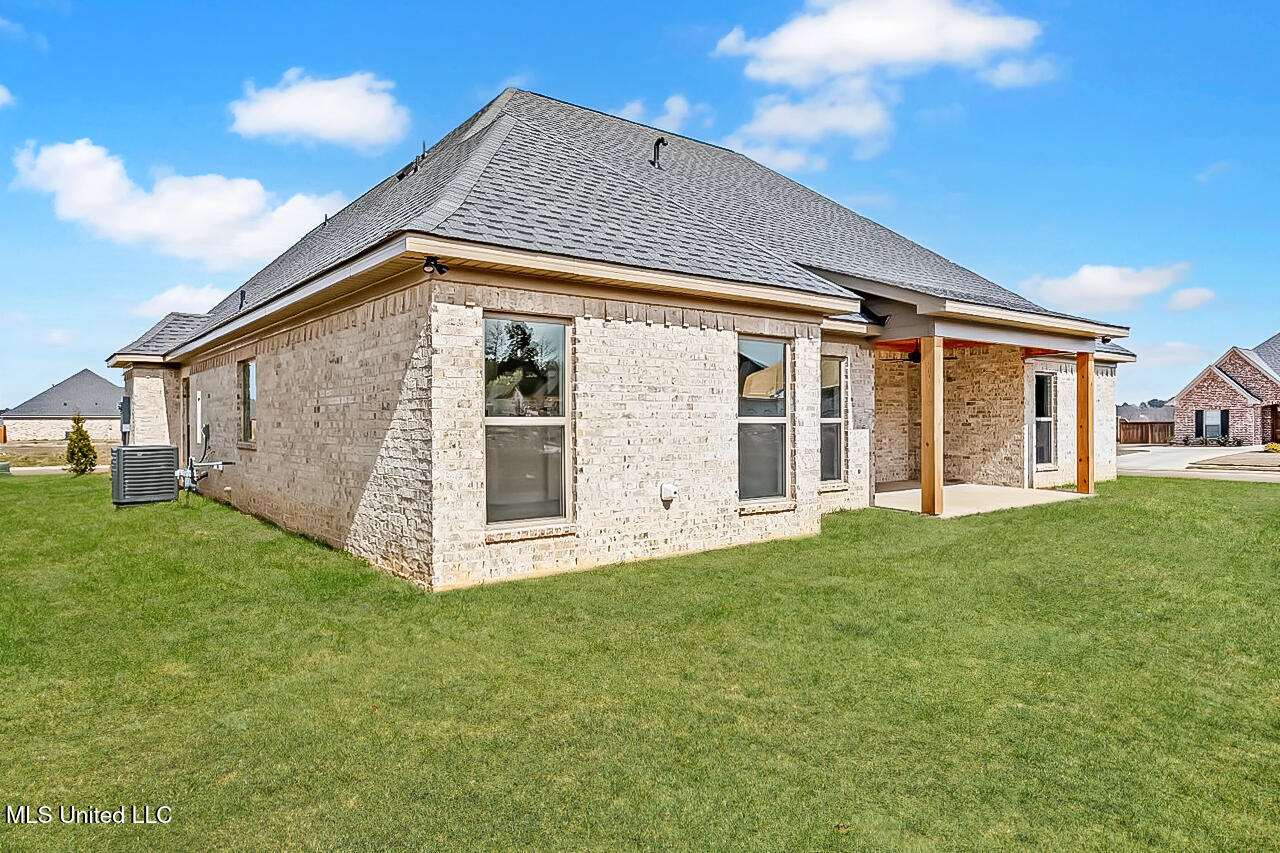 1018 Kensington Drive, Flowood, Mississippi image 33