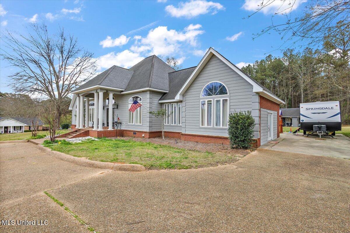 121 Fairway Boulevard, Carthage, Mississippi image 3