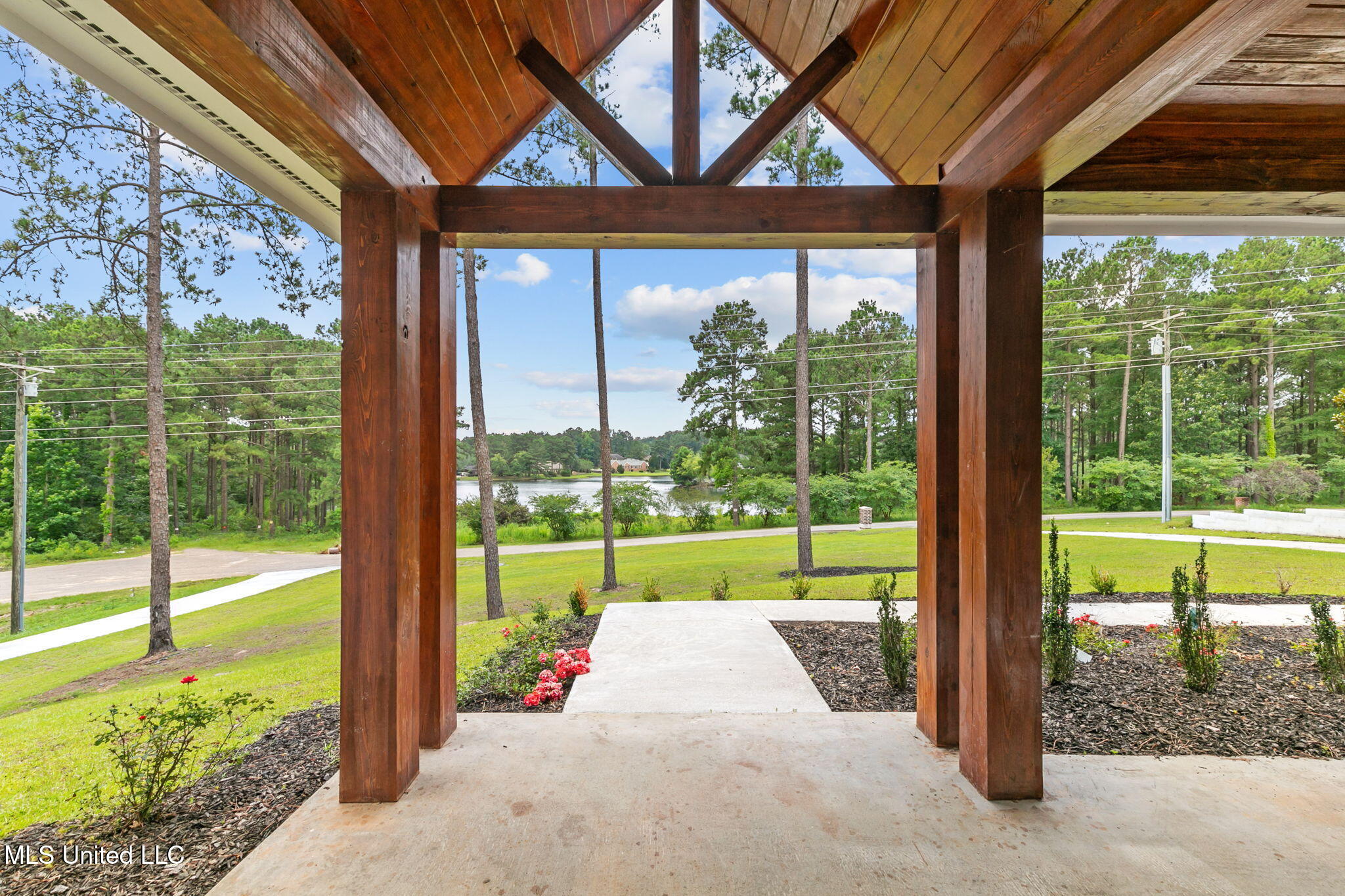 19 Edgewater Point, Hattiesburg, Mississippi image 3