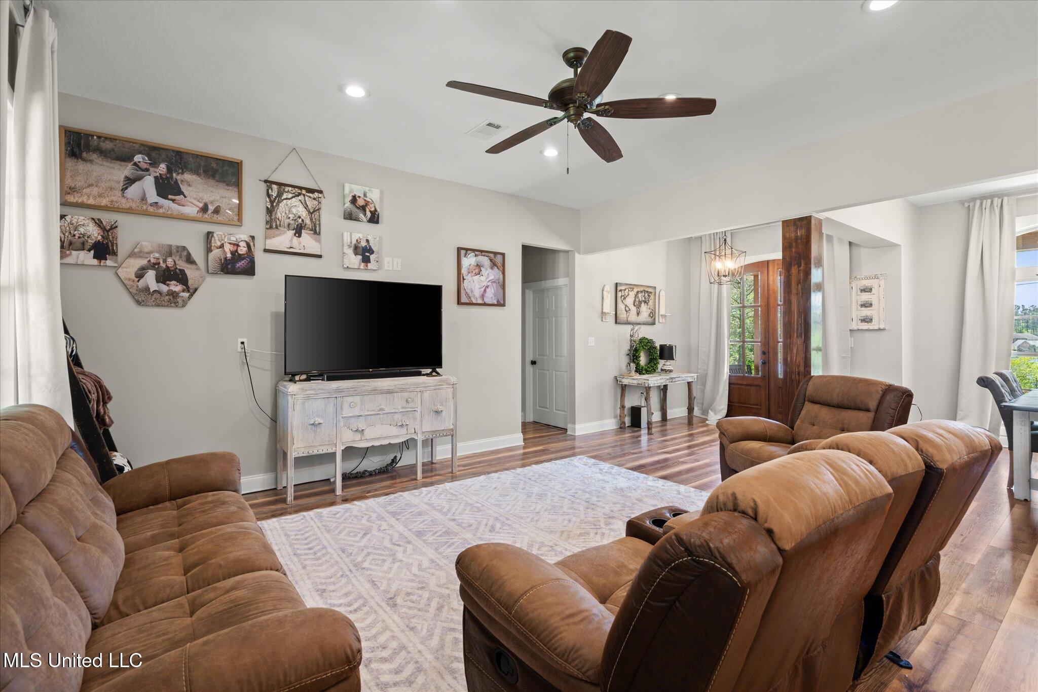 19 Edgewater Point, Hattiesburg, Mississippi image 13