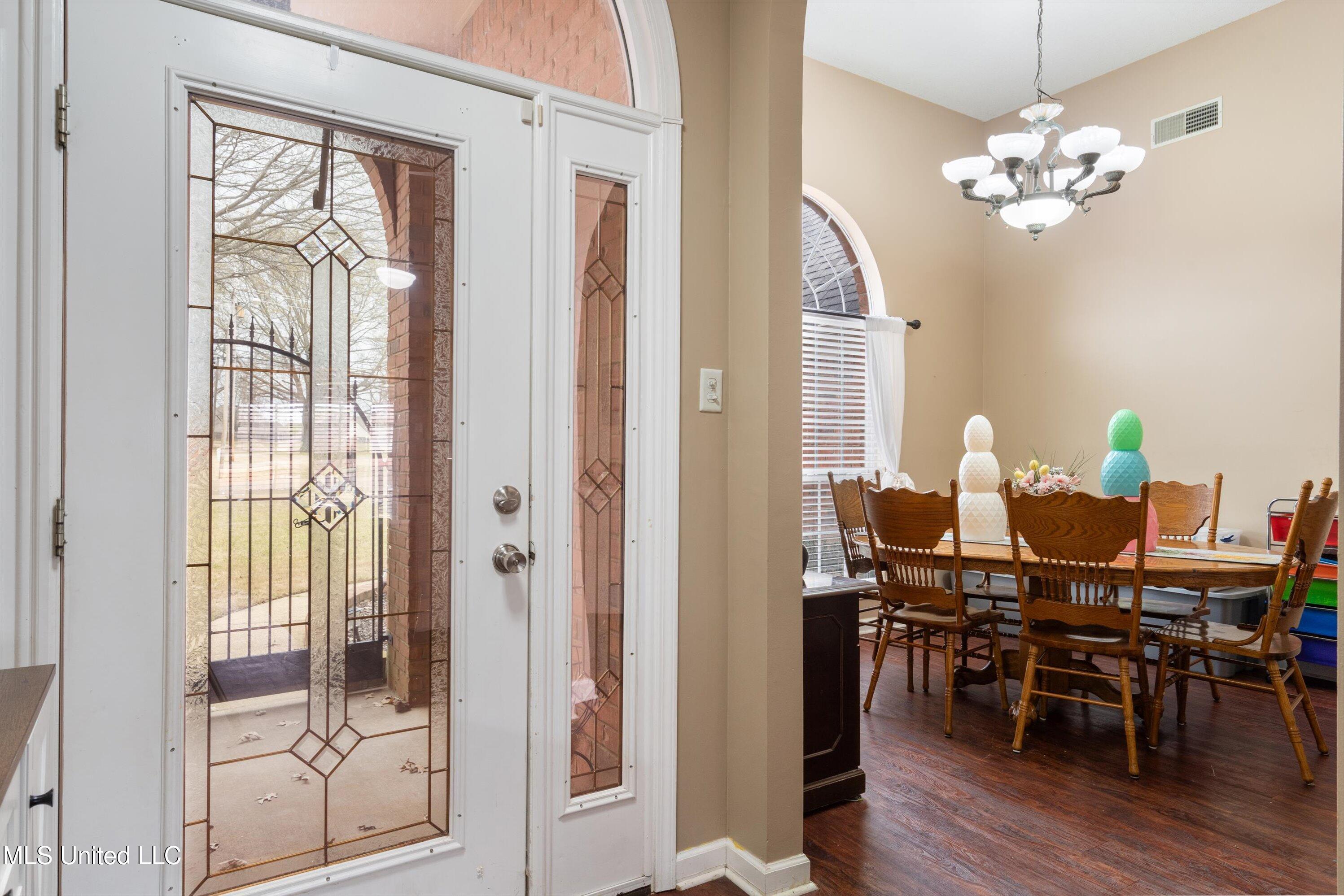 1405 Holly Springs Road, Hernando, Mississippi image 4
