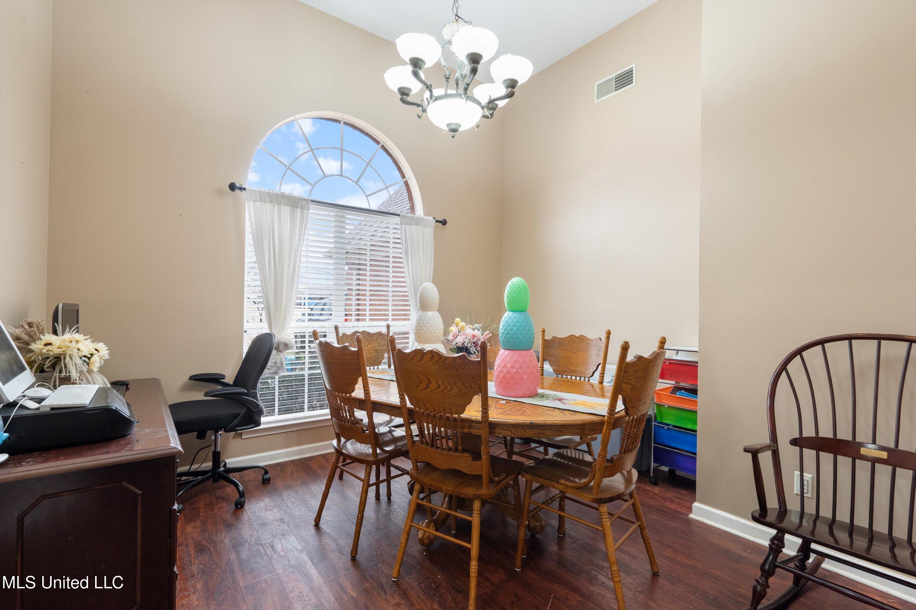 1405 Holly Springs Road, Hernando, Mississippi image 5