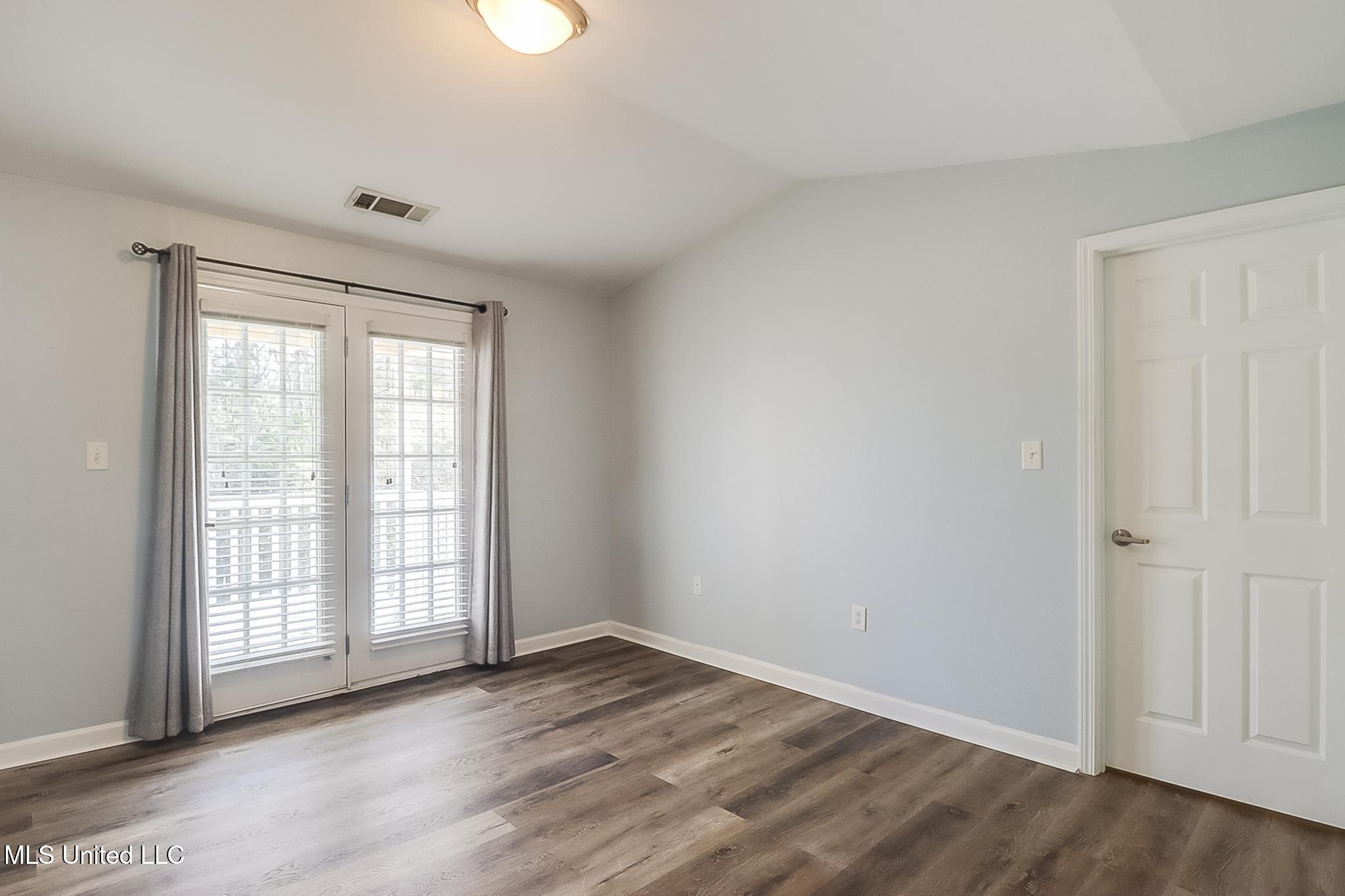 2421 Beachview #C2, Ocean Springs, Mississippi image 24