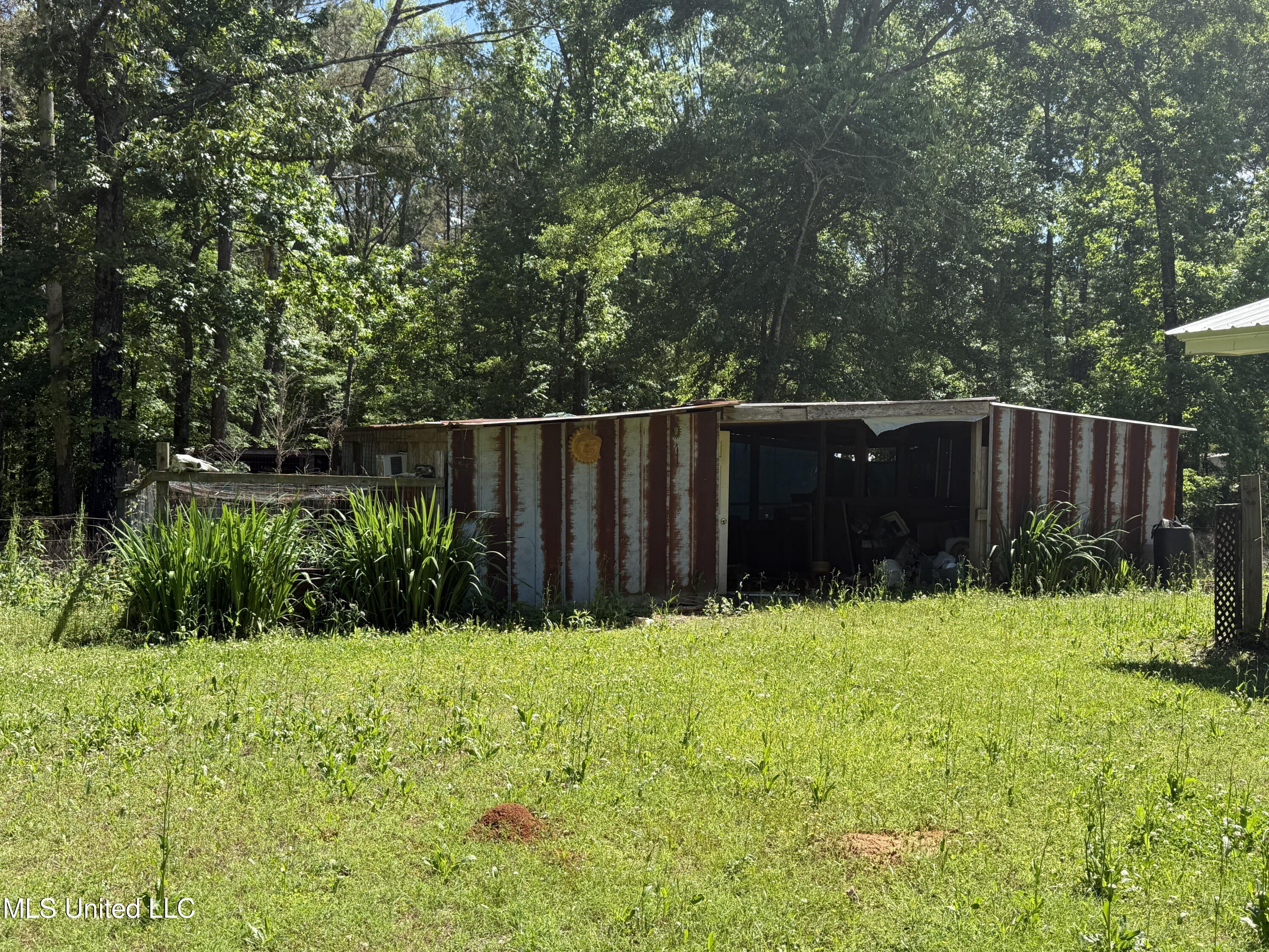 709 Melvin Leach Road, Union, Mississippi image 4