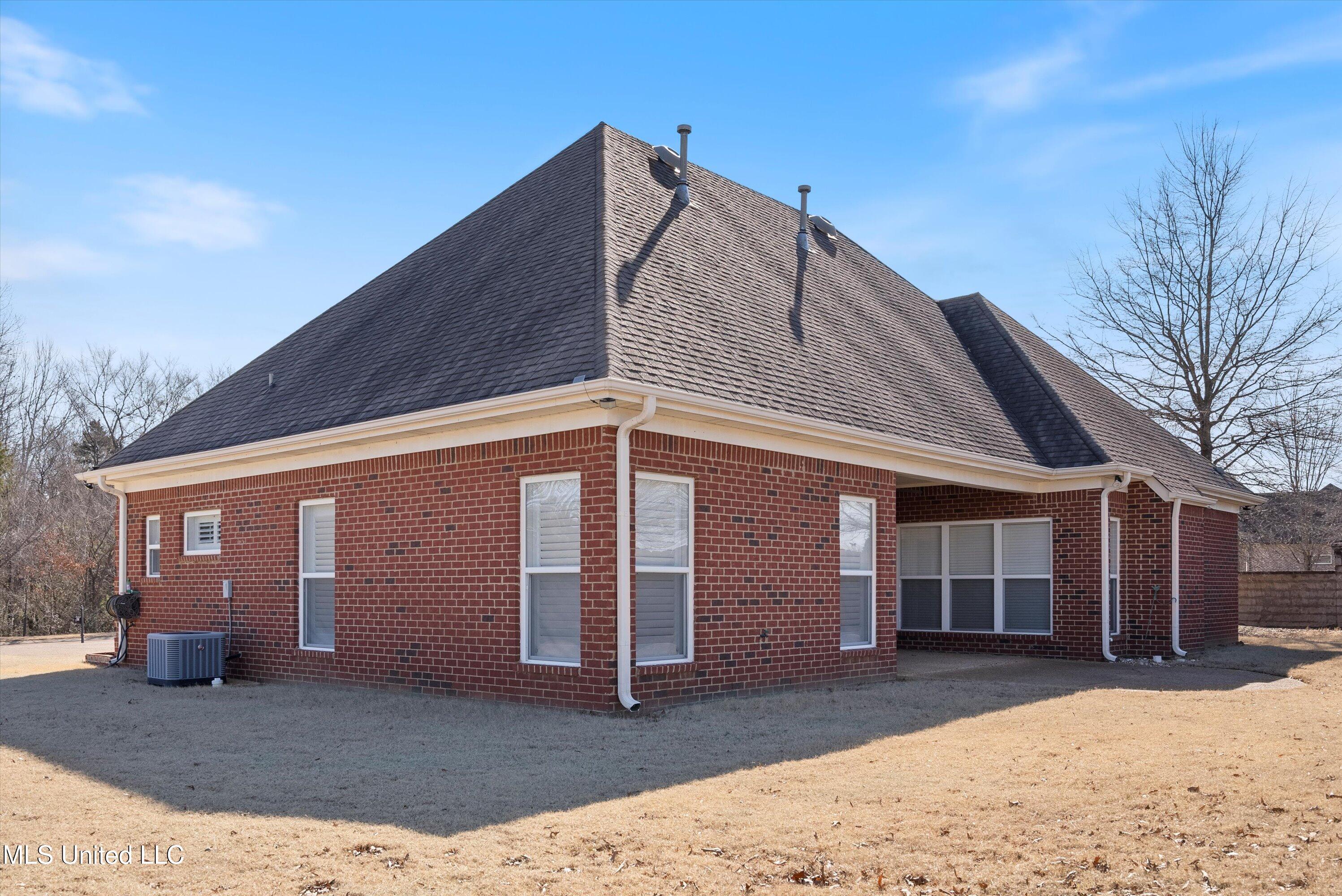 4473 W Vineyard Drive, Southaven, Mississippi image 34