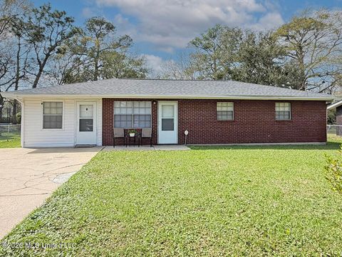 Homes For Sale - 3021 Doby Street<br/> Pascagoula, MS 39581