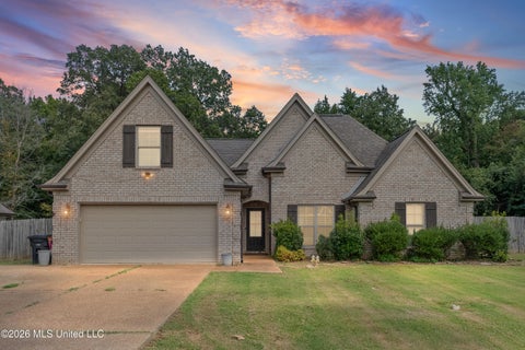 Homes For Sale - 117 Fairway Drive<br/> Tate County, Senatobia, MS 38668