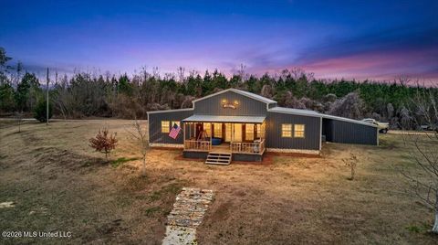 Homes For Sale - 334 W Of Co Road<br/> Clarke County, Quitman, MS 39355