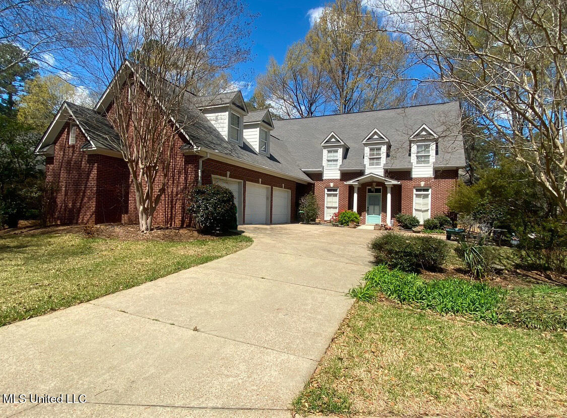 420 Berkshire Drive, Ridgeland, Mississippi image 1