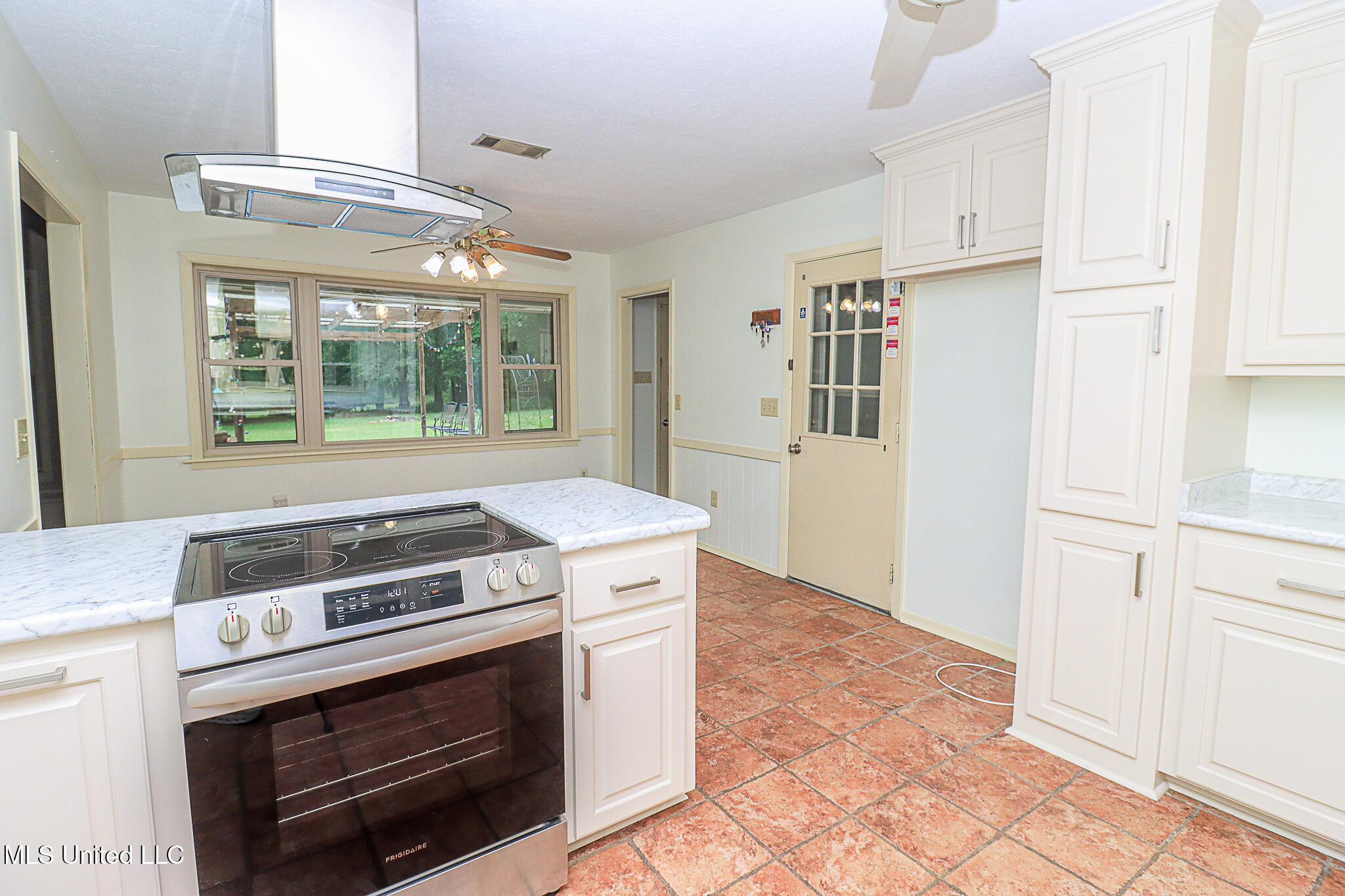 18899 Midway Road, Terry, Mississippi image 9