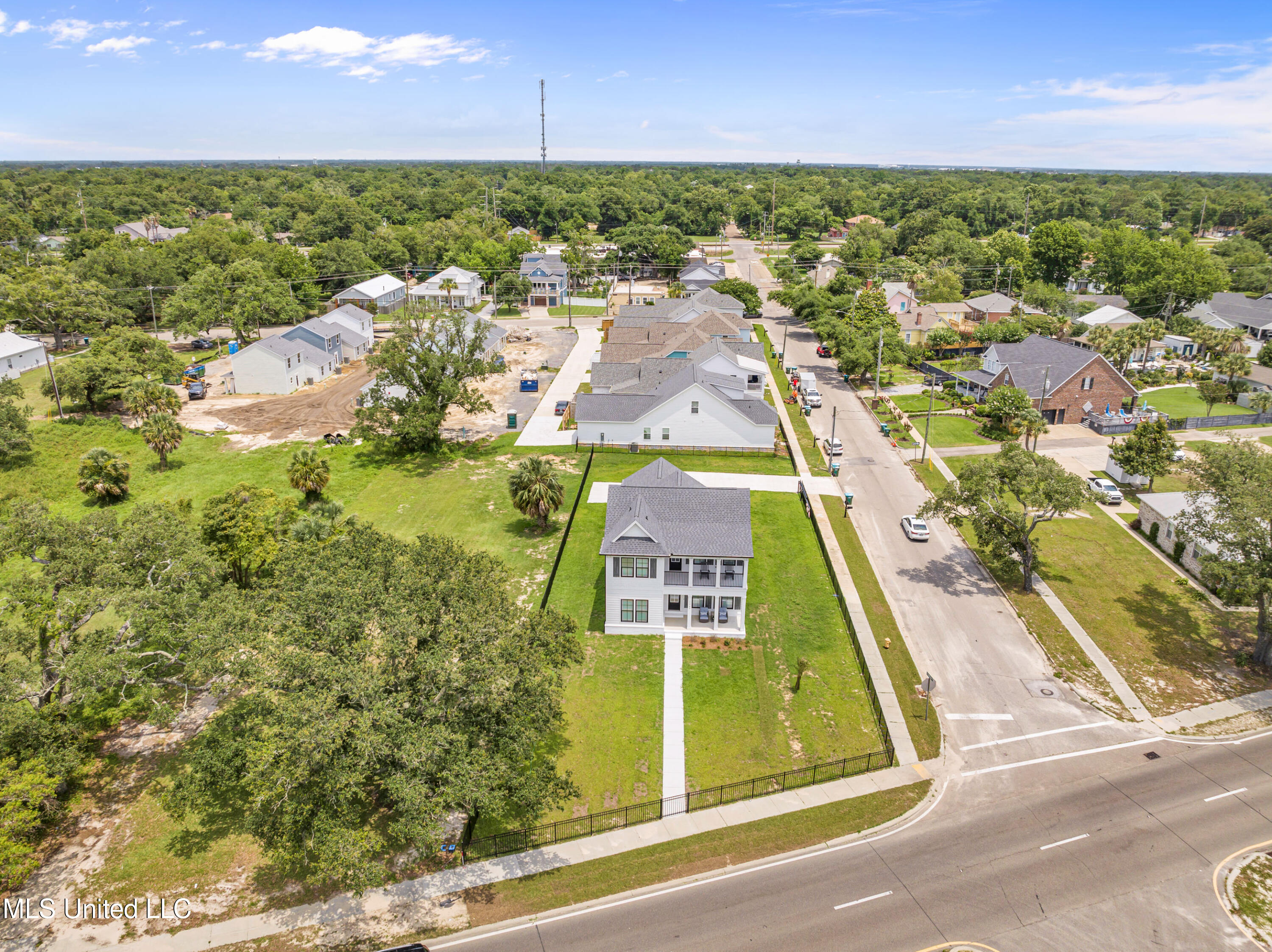 1508 E Beach Boulevard, Gulfport, Mississippi image 8