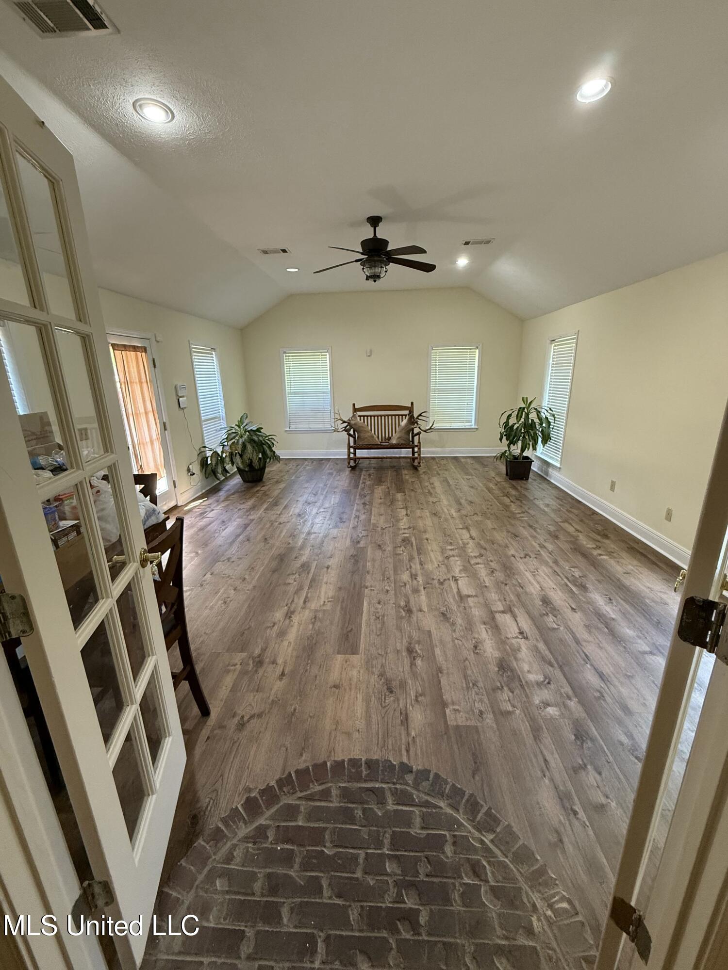 111 Chessie Lane Lane, Carthage, Mississippi image 18