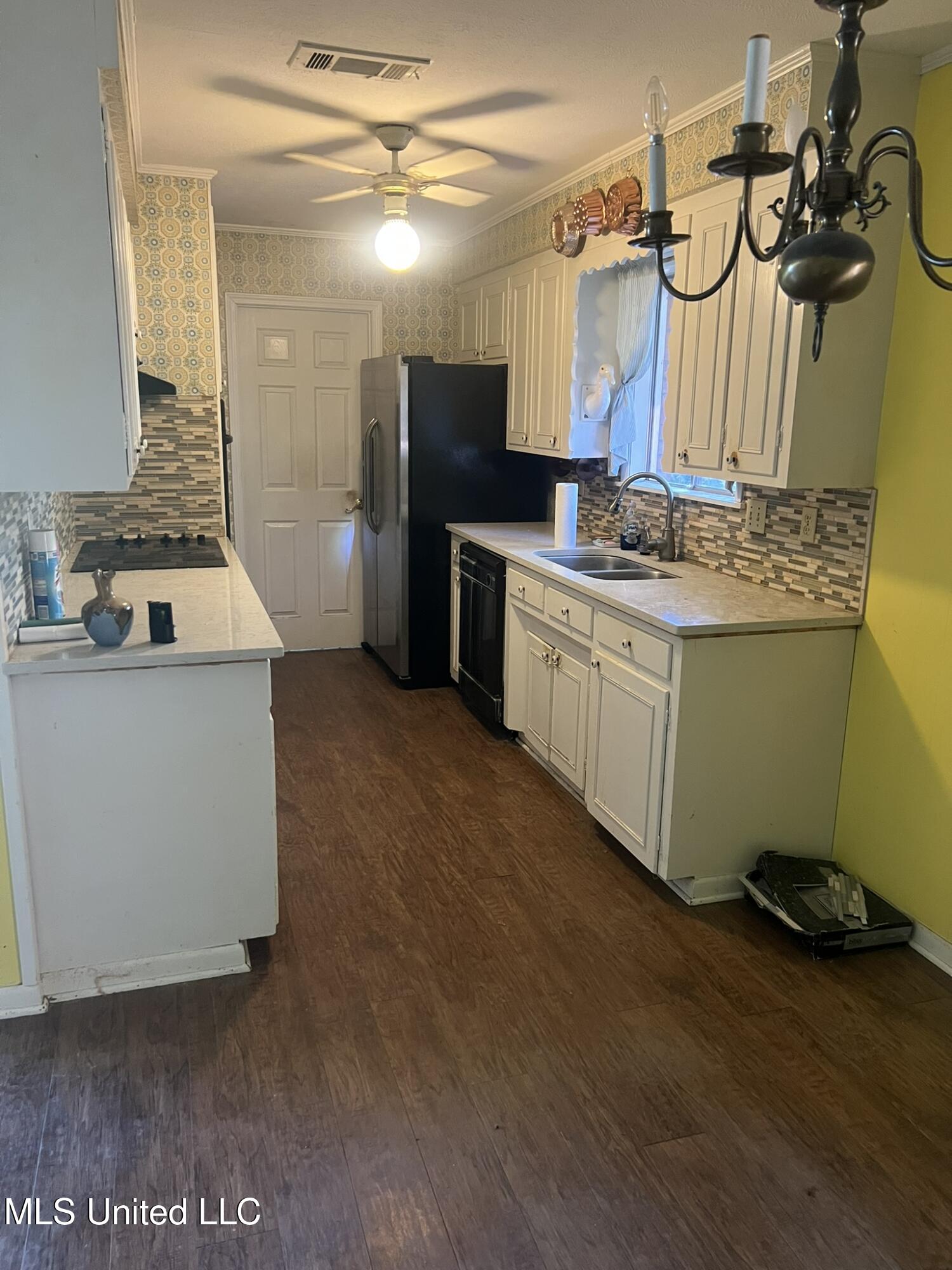 136 Pecanwood Drive, Natchez, Mississippi image 2